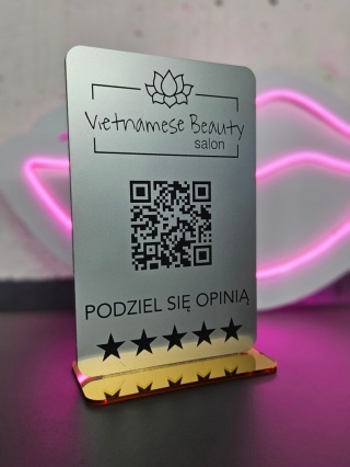 Prezenter stand stojak na recepcję z logiem i kodem QR - Podziel się opinią | KONFIGURATOR